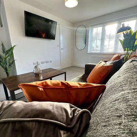 Park House By Blue Skies Holiday home *